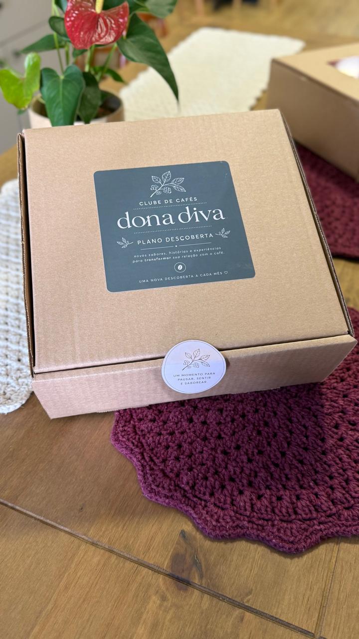Caixa do Plano Descoberta, Clube de Cafés Dona Diva