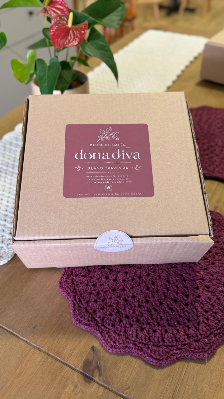 Caixa do Clube de Cafés Dona Diva, Plano Travessia